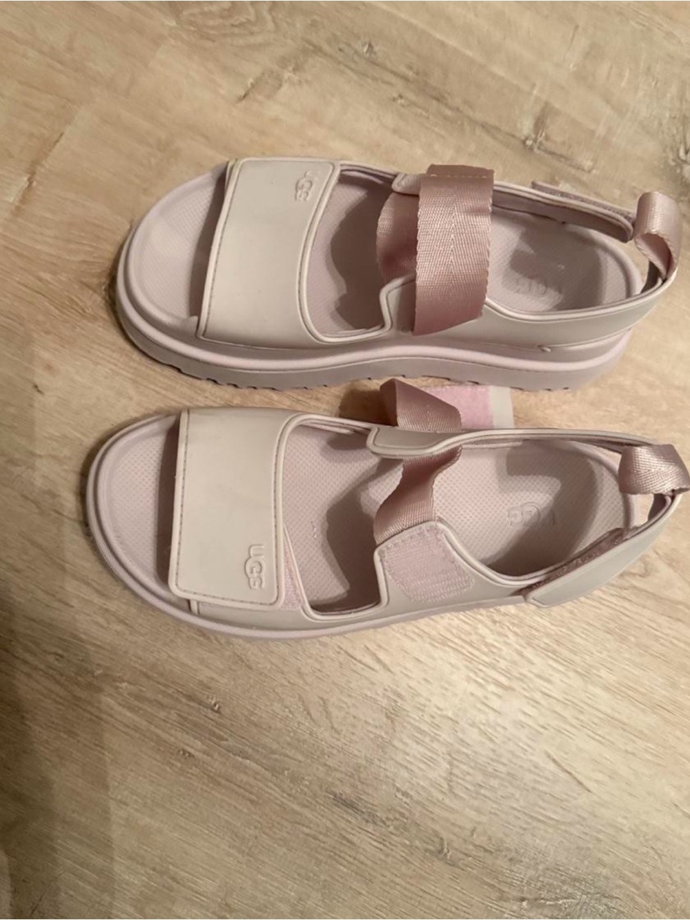 UGG Woman's Pale Pink Velcro Strap Sandals